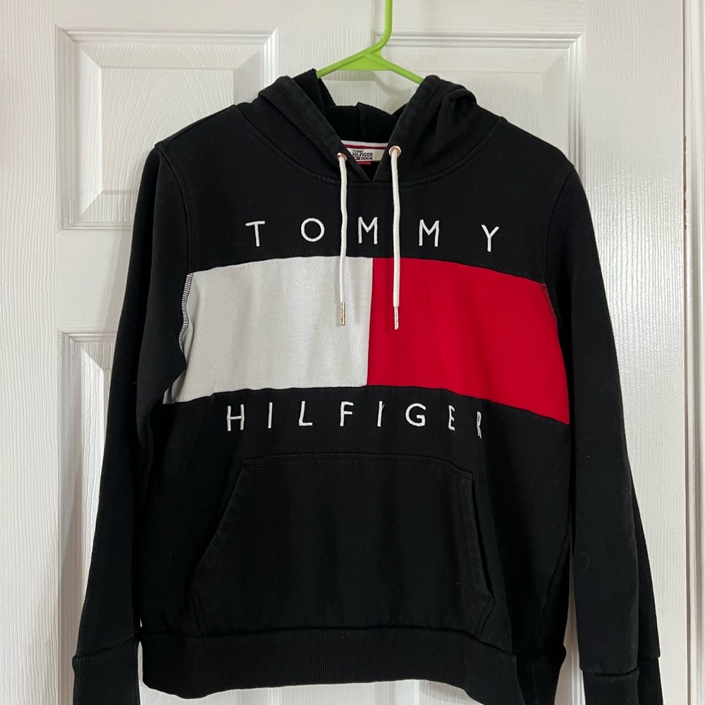 Tommy hifiger sweater hood